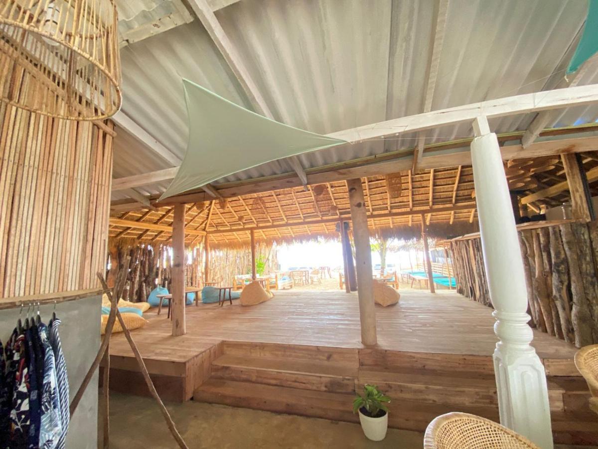 Sky Breeze Hotel Unawatuna Exterior photo